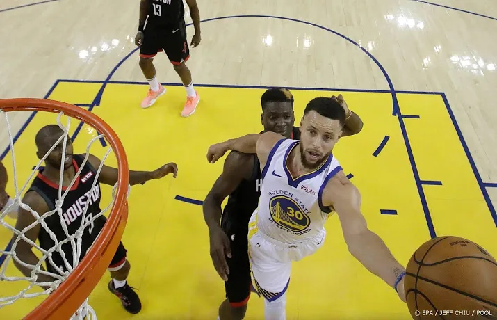 warriors op voorsprong tegen rockets