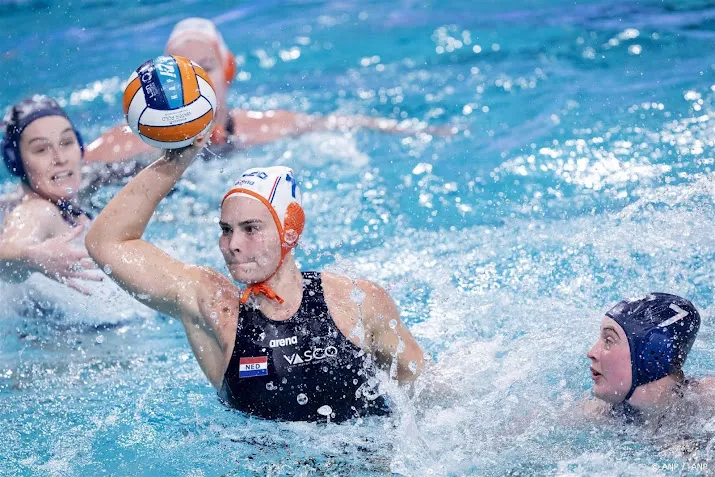 waterpolosters eenvoudig naar halve finale ek in eigen land