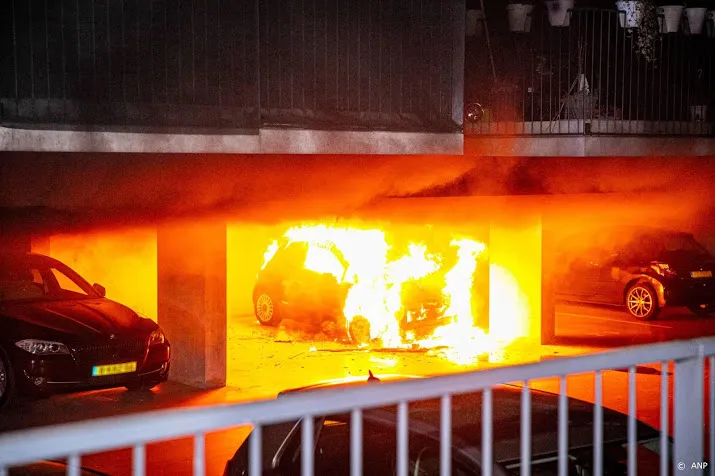 weer autobranden in arnhem