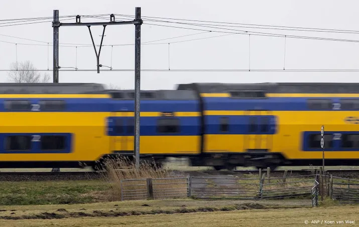 weer minder treinen door te weinig verkeersleiders
