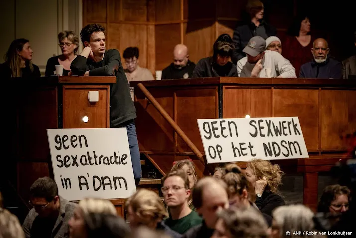 weerstand van bewoners tegen komst erotisch centrum in amsterdam