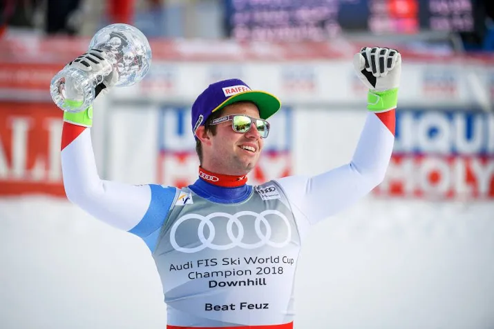 wereldbeker afdaling voor skier feuz