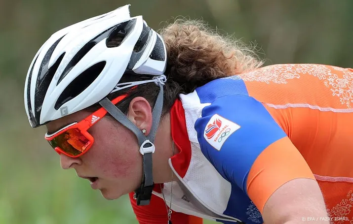 wereldbekerprimeur terpstra in mountainbike