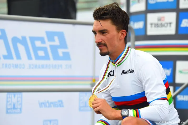 wereldkampioen alaphilippe debuteert zaterdag in omloop