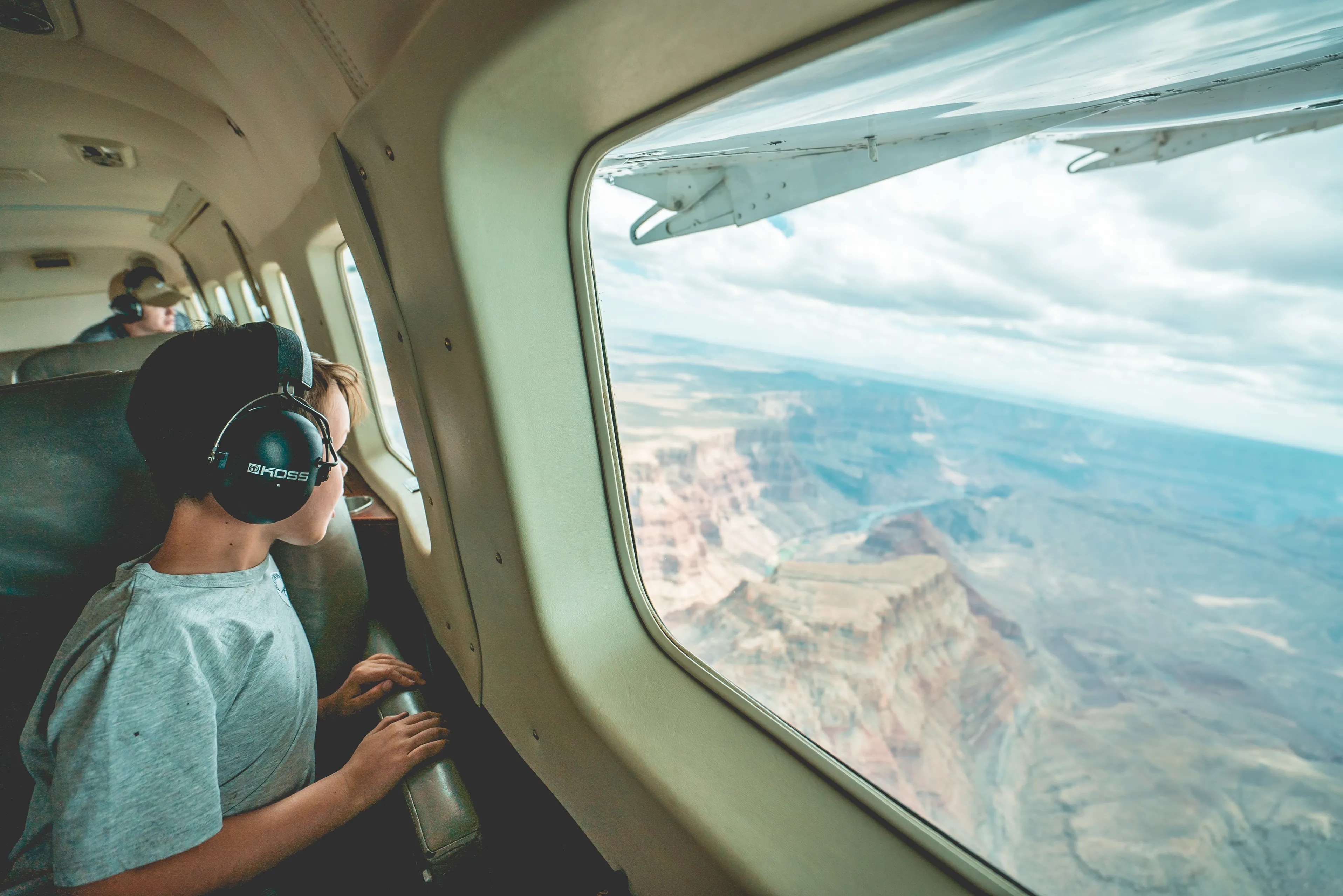 westwind air service lt1weevzd6g unsplash