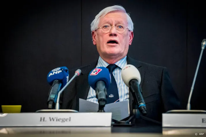 wiegel stapt op als informateur zuid holland