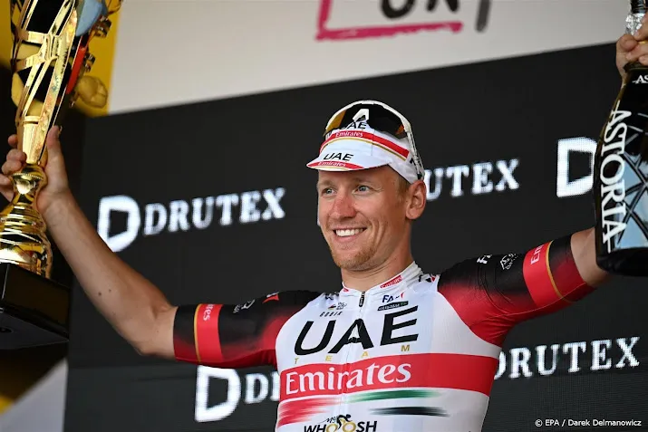 wielrenner ackermann wint elfde etappe van ronde van italie