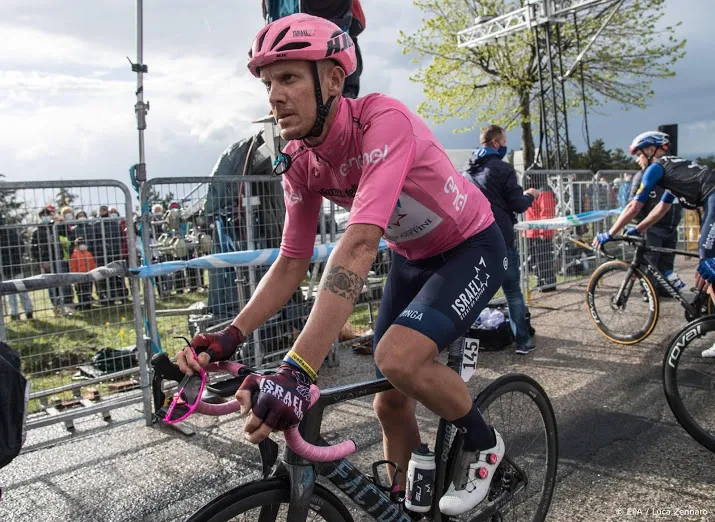 wielrenner de marchi na val uit giro