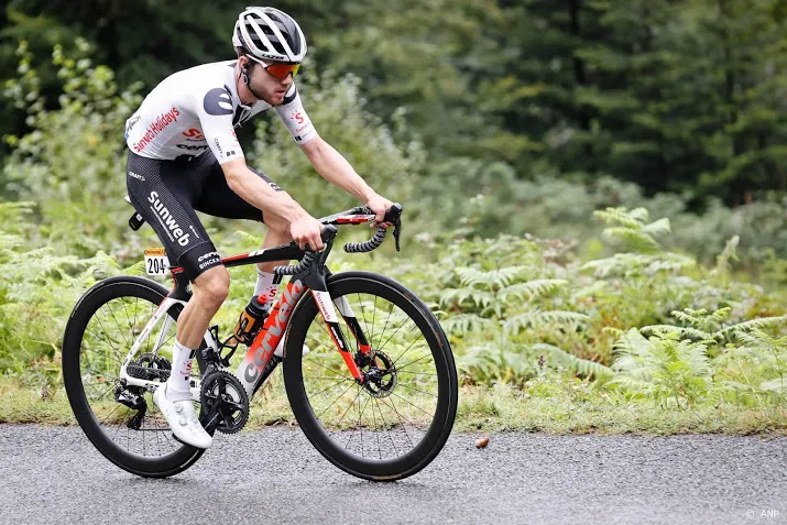 wielrenner hirschi heeft alsnog zijn touretappe binnen