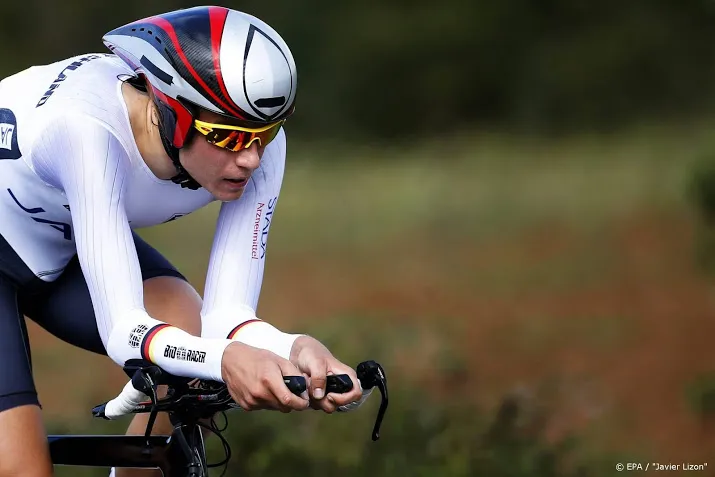 wielrenner kamna wint vierde etappe criterium du dauphine