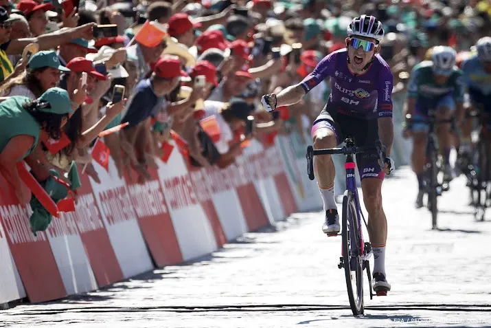 wielrenner langellotti wint zesde etappe in ronde van turkije