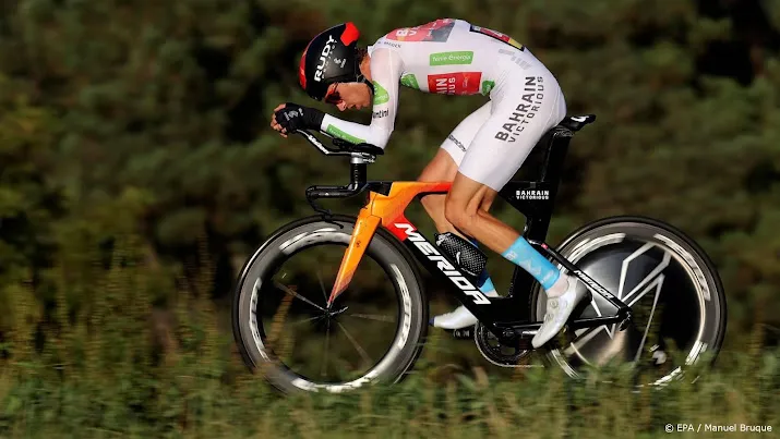 wielrenner mader gereanimeerd na crash in ronde van zwitserland