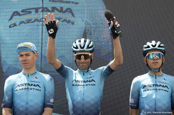 wielrenner nibali kondigt afscheid aan einde van seizoen aan