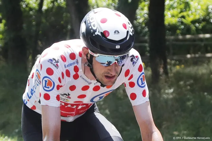 wielrenner poels met dubbel gevoel in bollentrui naar parijs