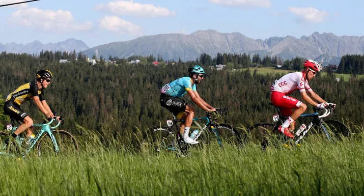 wielrenner tolhoek debuteert in de tour