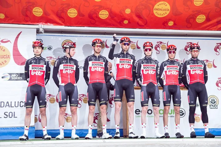 wielrenners lotto soudal leveren deel salaris in