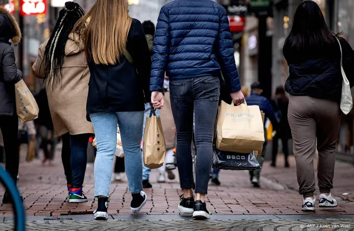 winkeliers zetten bijna 10 procent meer om in november