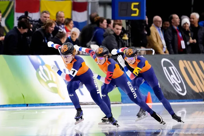 wk zilver voor schaatssters op ploegachtervolging