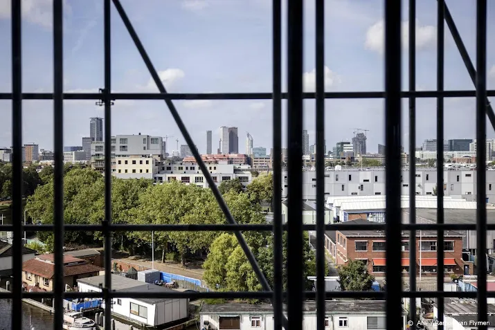 woningbouwers verkoop nieuwbouw stijgt maar niet snel genoeg