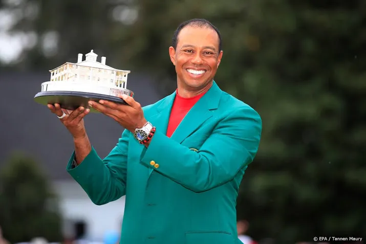 woods krijgt onderscheiding van trump