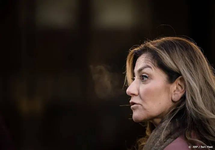 yesilgoz over intimidatie jonge vrouwen de straten zijn van ons