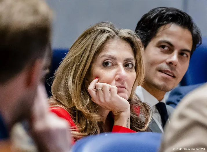 yesilgoz vindt dat niet alleen vvd schuld heeft aan asielcrisis