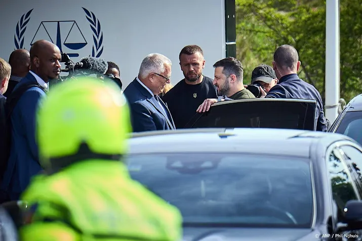 zelensky vertrokken bij internationaal strafhof