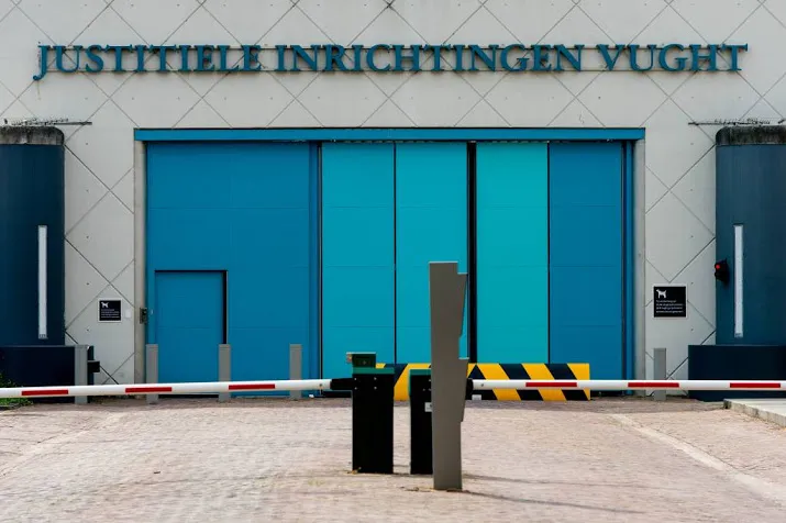 zelfdoding in gevangenis vught