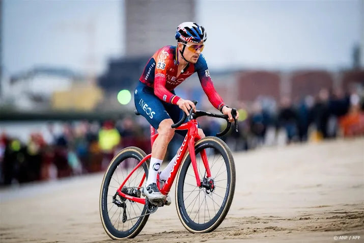 zieke pidcock ontbreekt in veldrit koksijde
