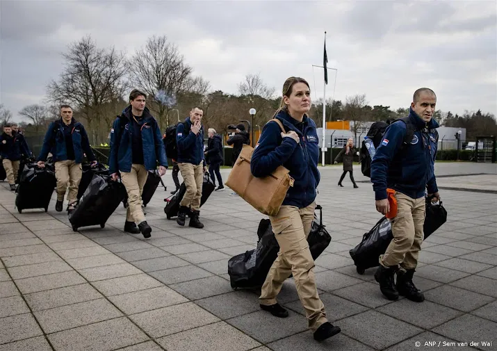 zoek en reddingsteam usar keert terug in nederland