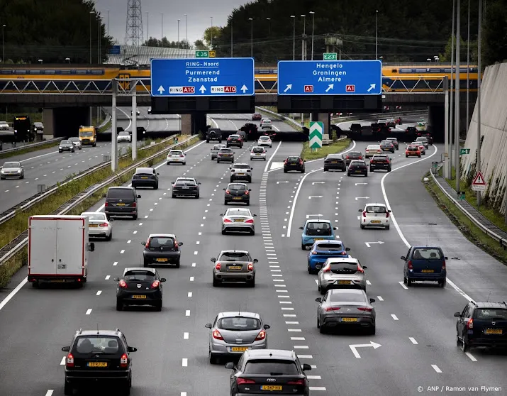 zondagmiddag drukker op de weg door kerstbezoeken