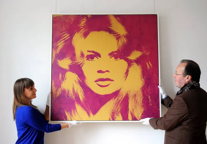 zorgcentrum verstopt boezem brigitte bardot