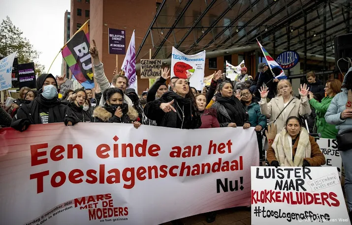 zorgverzekeraar wil geen deurwaarder naar ouders toeslagenaffaire