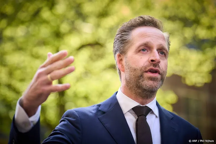 zuid holland komt de jonge tegemoet in conflict om woningbouw