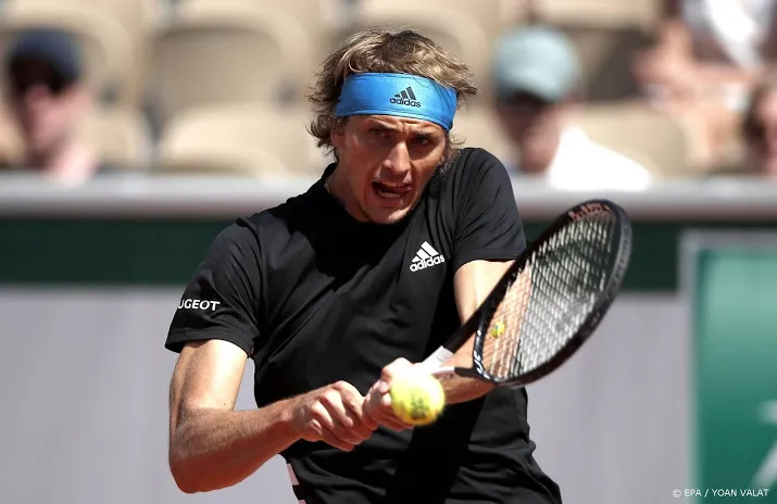 zverev heeft weer vijf sets nodig