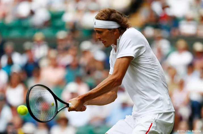 zverev opnieuw vroeg onderuit