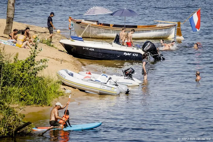 zwemmers moeten op waterkwaliteit en veiligheid letten