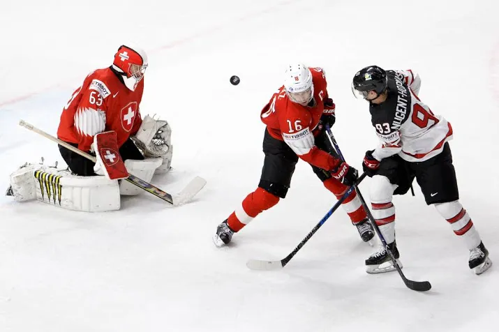 zwitserse ijshockeyers stunten op wk