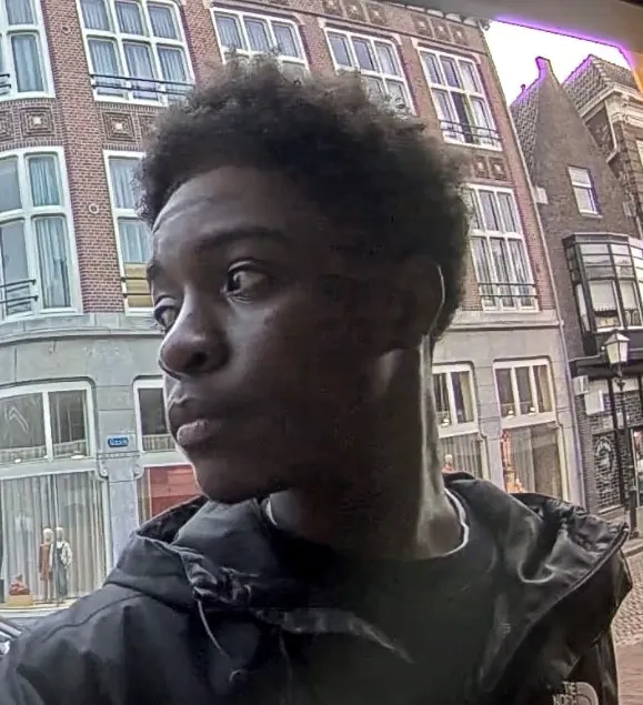 verdachte pinner zijkant 1