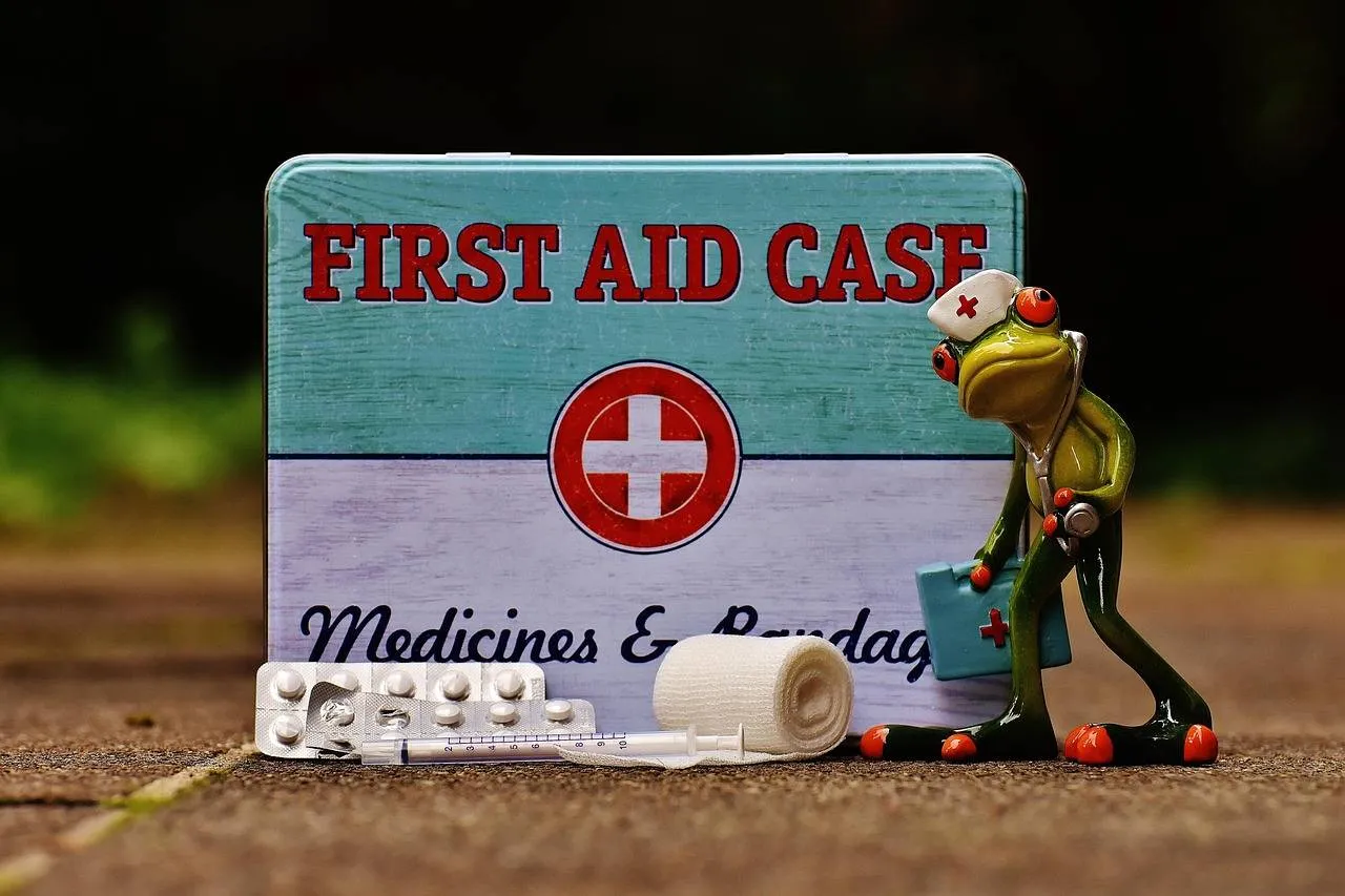 first-aid-1732713_1280
