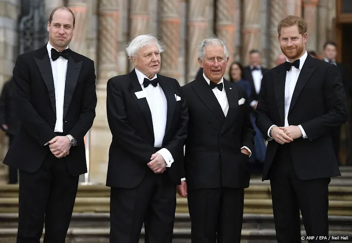 Prins Harry eert David Attenborough in Time-essay