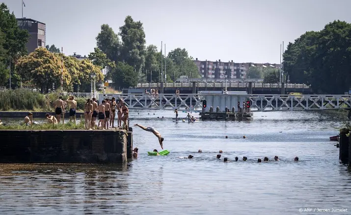 anp020926161 1