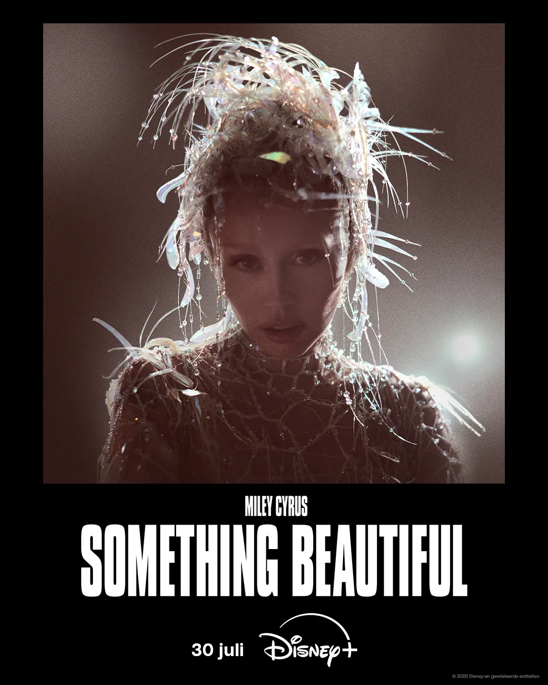 miley cyrus something beautiful