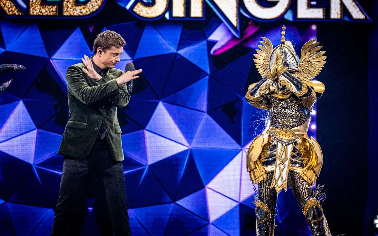 220219NIELSDESTADSBADERTHEMASKEDSINGERVTM