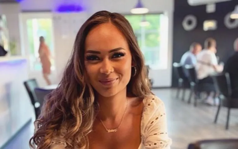 ElineInstagram