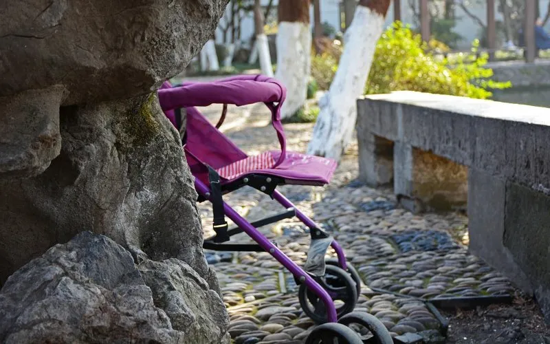 kinderwagenbuggyPIXABAY