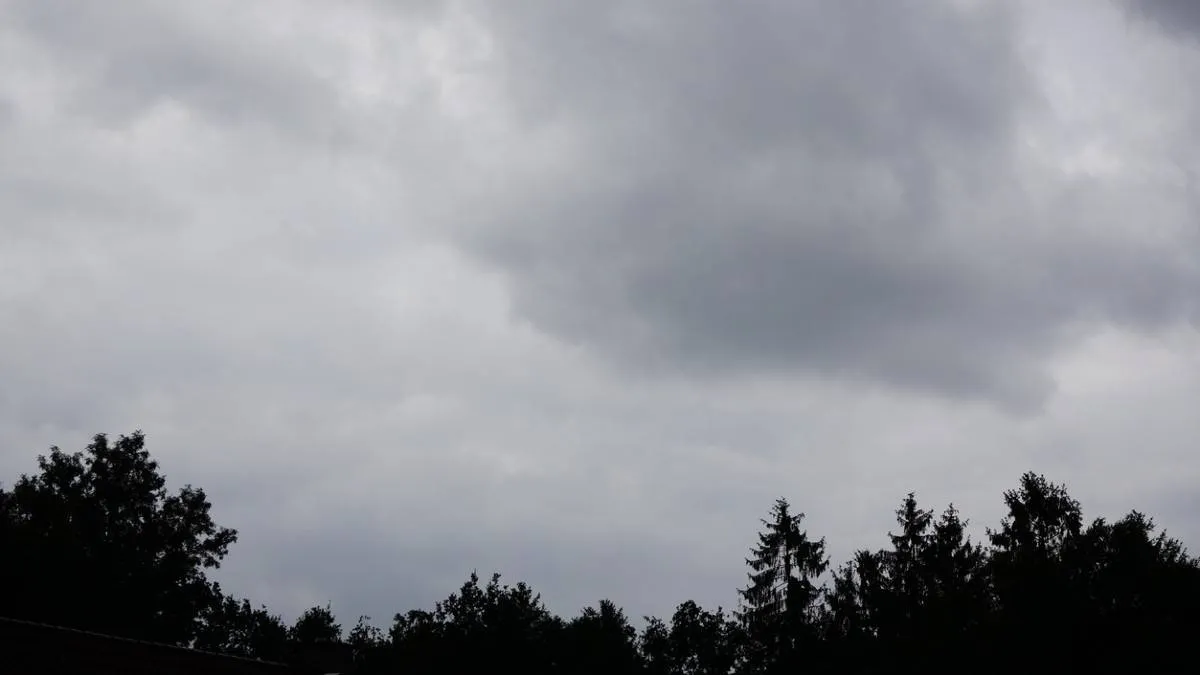 250724REGENWOLKEN