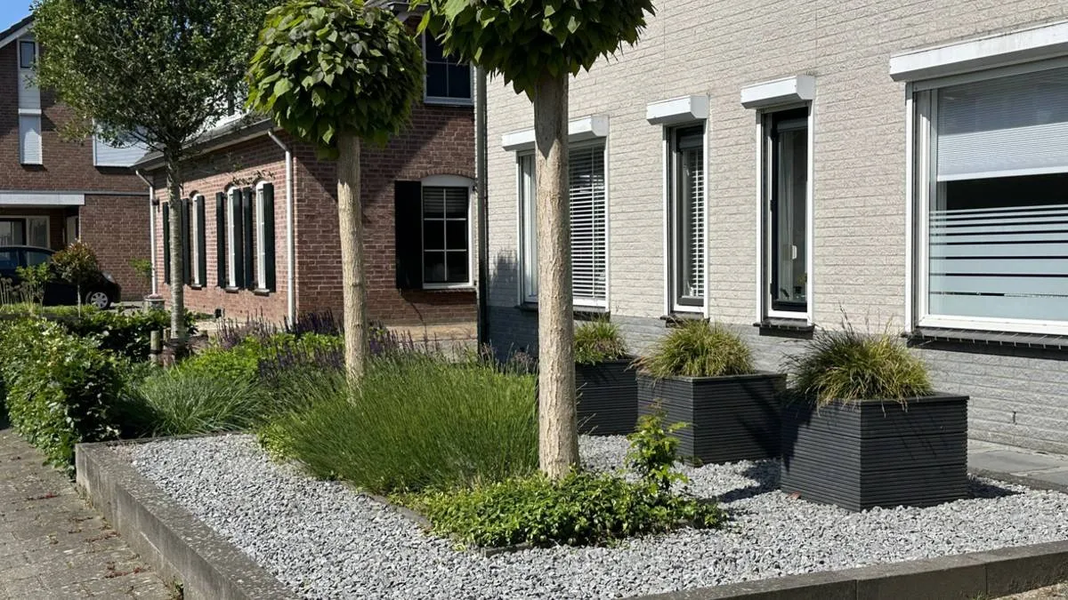 250806VOORTUIN