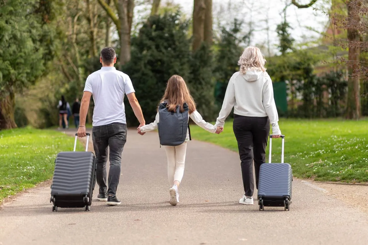 Gezin vertrekt