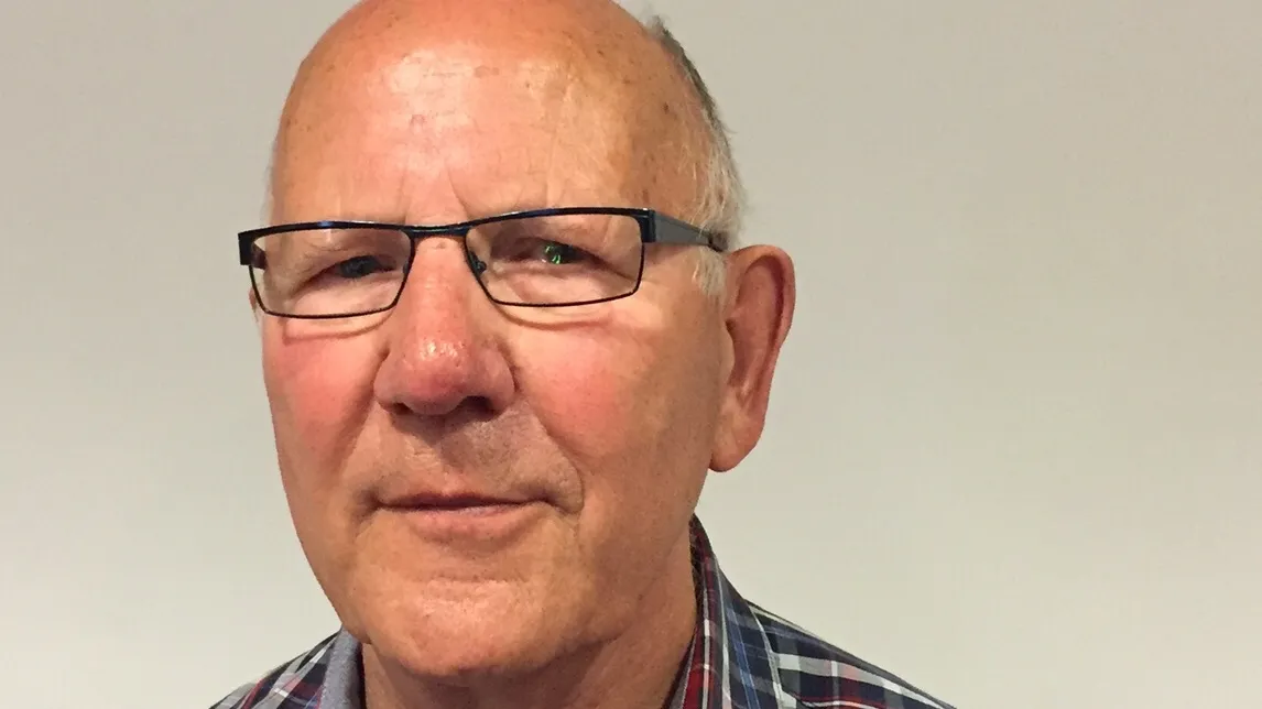 2015 04 22 pcob de nieuwe penningmeester en het nieuwe bestuurslid de heer piet helmus